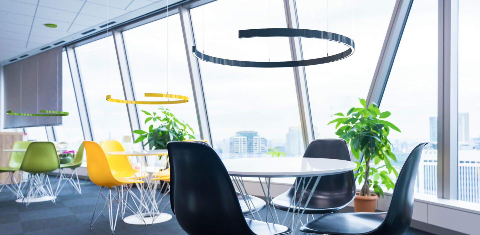 SESTO_Pendant_1920x940_AppPic_Wed Feb19th 2025.jpg